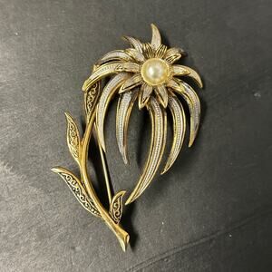 Vintage MCM Spanish Damascene Artistry Flower Brooch